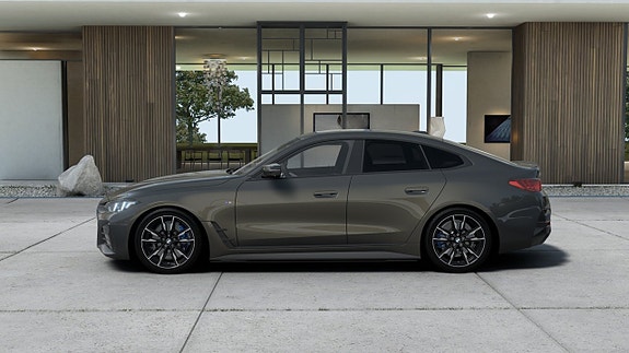 BMW i4 4 of 14