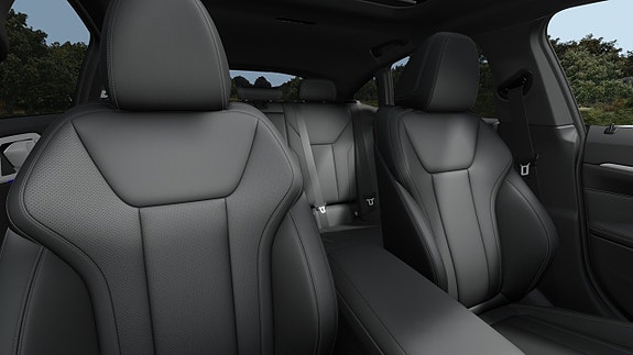 BMW i4 9 of 14
