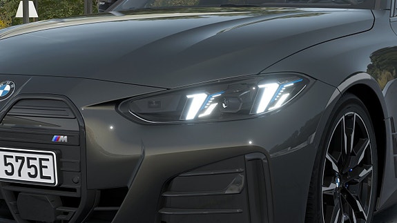 BMW i4 3 of 14