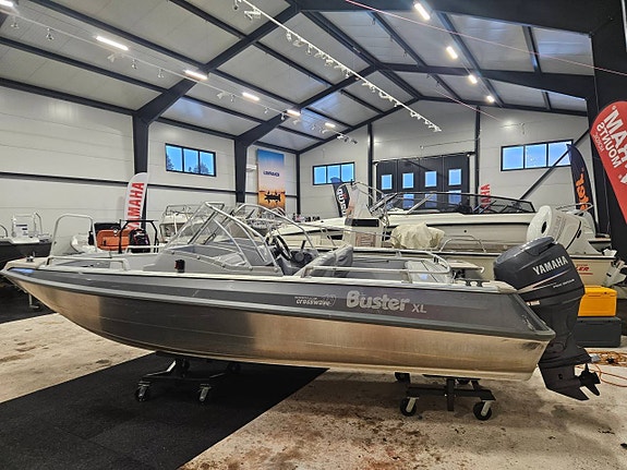 Buster XL med Yamaha F80