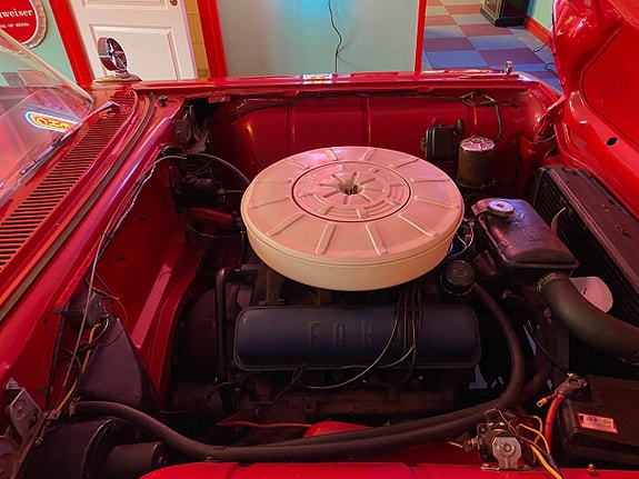 Ford Thunderbird 13 of 17