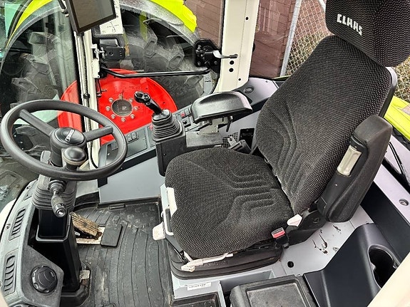 CLAAS Torion 738 T Sinus 5 of 10