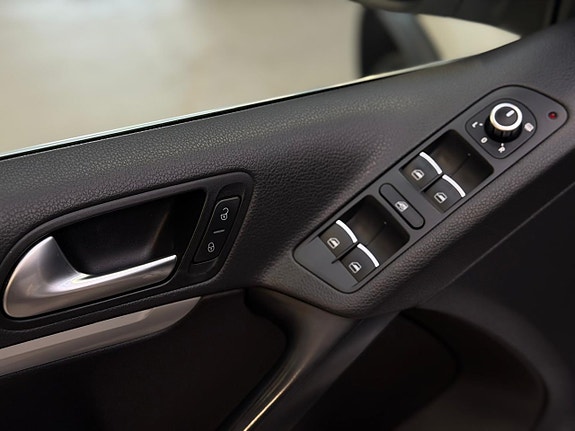 Volkswagen Tiguan 15 of 25