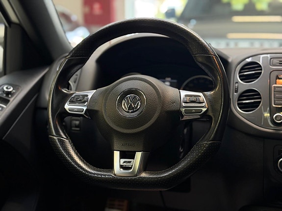 Volkswagen Tiguan 9 of 25