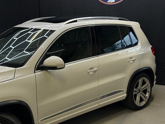 Volkswagen Tiguan 14 of 25