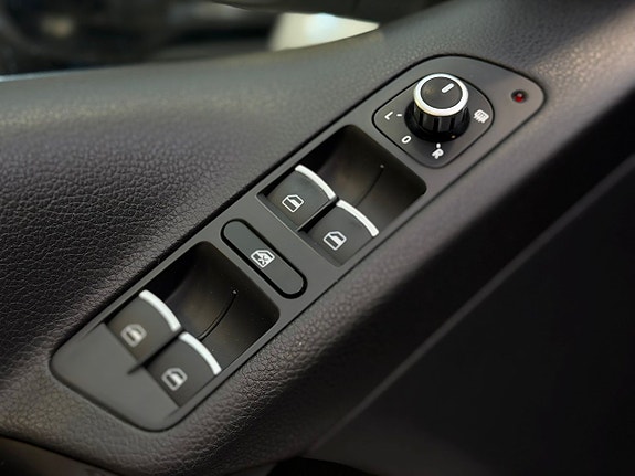 Volkswagen Tiguan 15 of 24