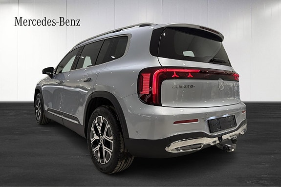 Mercedes-Benz GLB250+ 3 of 5