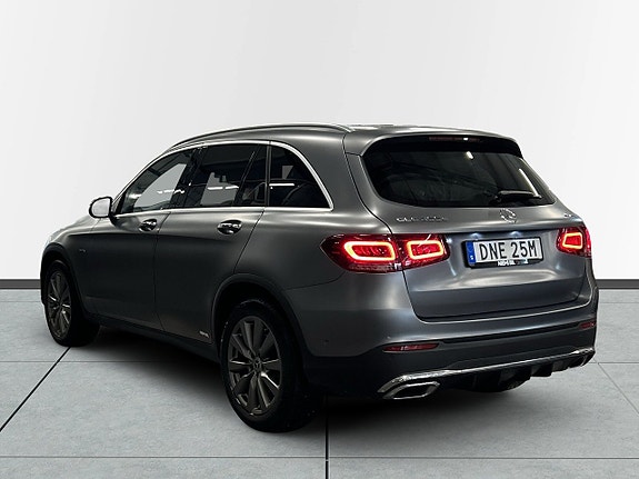 Mercedes-Benz GLC300 e 5 of 19
