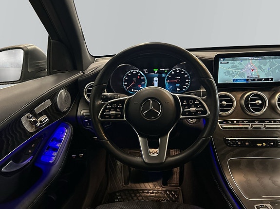 Mercedes-Benz GLC300 e 9 of 19