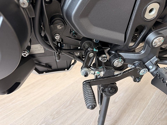 QJ Motor SRT 900 SX fullt utrustad 6 of 8