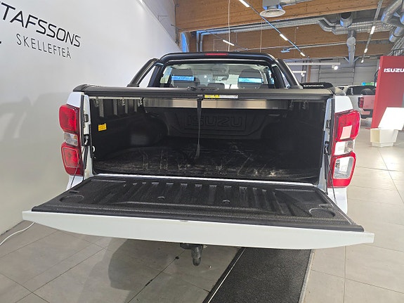 Isuzu D-max 7 of 12