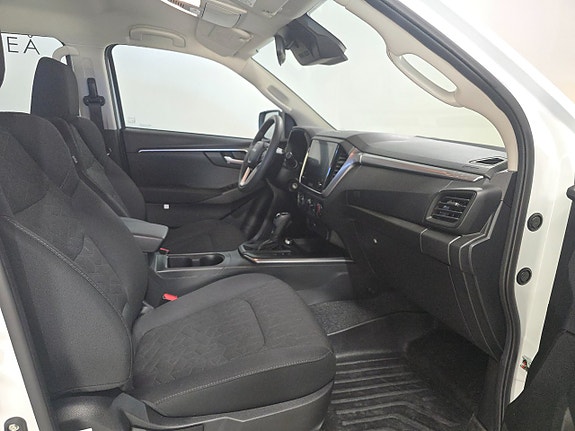 Isuzu D-max 8 of 12