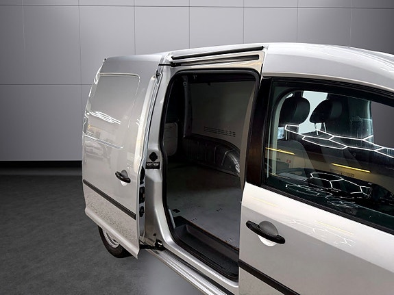 Volkswagen Caddy Maxi 13 of 14