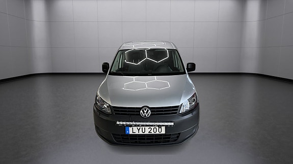 Volkswagen Caddy Maxi 2 of 5