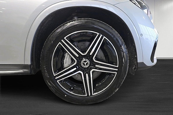Mercedes-Benz GLC300 de 5 of 5