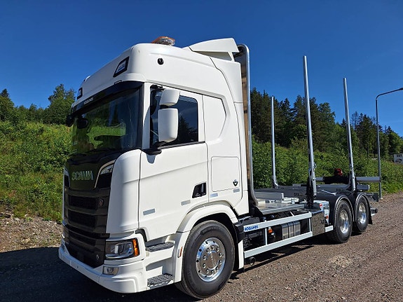 Ny Scania 660 Timmerbil med OP Höglunds rede
