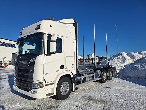 Ny Scania 660 Timmerbil med OP Höglunds rede