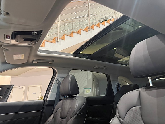 Kia Sorento 9 of 14