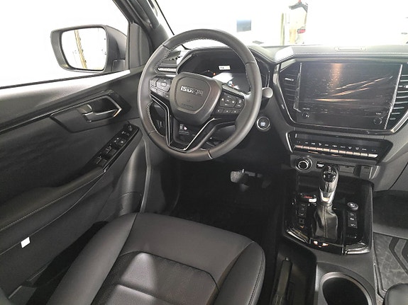Isuzu D-max 12 of 12