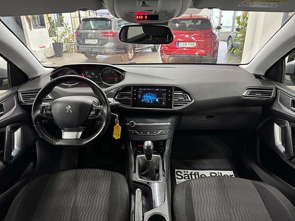Peugeot 308 11 of 21