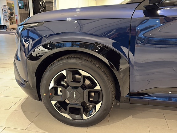 Kia EV5 15 of 22