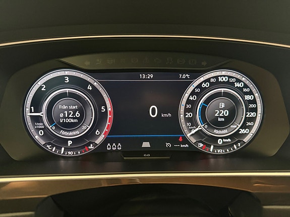 Volkswagen Tiguan 9 of 12