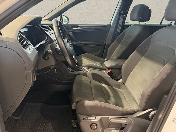 Volkswagen Tiguan 4 of 5