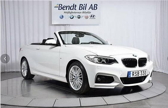 BMW 220i