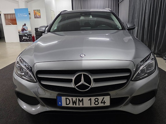 Mercedes-Benz C220 d 4 of 5