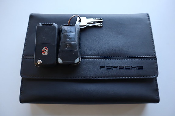 Porsche Cayenne 24 of 24