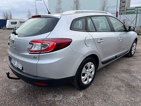 Renault Megane 14 of 18