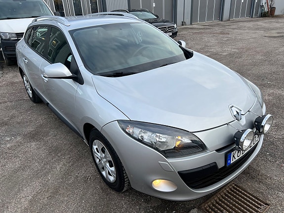 Renault Megane 17 of 18