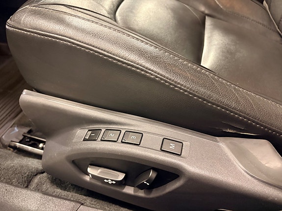 Volvo XC70 21 of 27