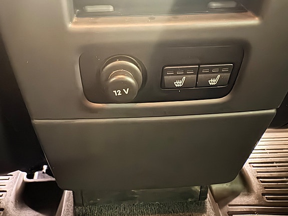 Volvo XC70 25 of 27