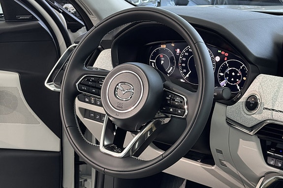 Mazda CX-80 13 of 16