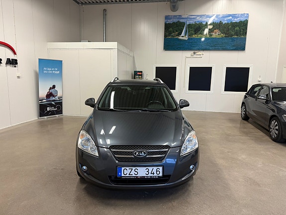 Kia Ceed 2 of 5