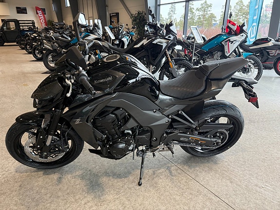 Kawasaki Z1100 Finns i lager - Köp Online 14 of 14