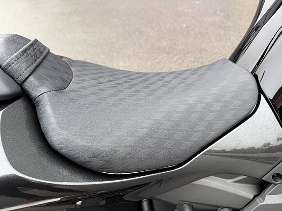 Kawasaki Z1100 Finns i lager - Köp Online 11 of 14