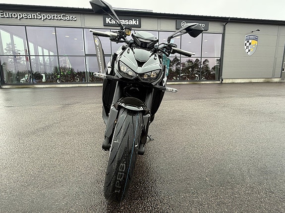 Kawasaki Z1100 Finns i lager - Köp Online 7 of 14