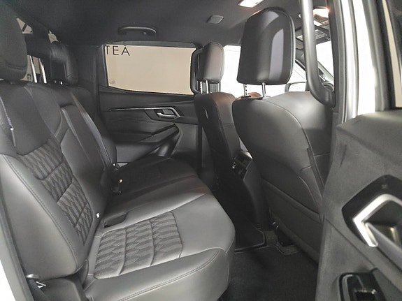 Isuzu D-max 8 of 13
