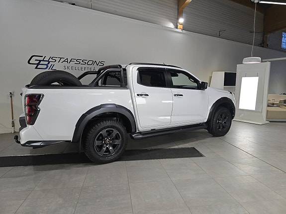 Isuzu D-max 4 of 5