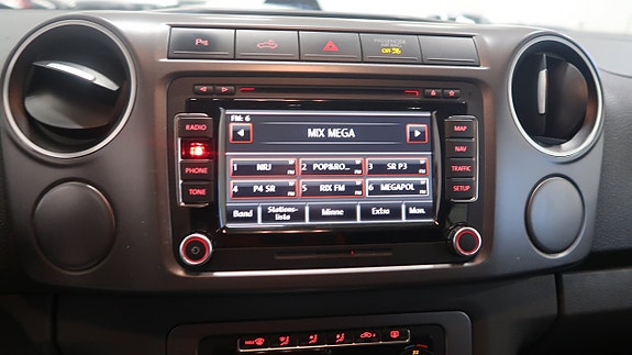 Volkswagen Amarok 14 of 21