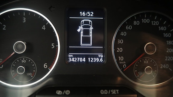 Volkswagen Amarok 13 of 21