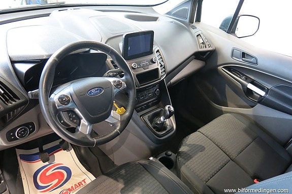 Ford Transit Connect 5 of 5