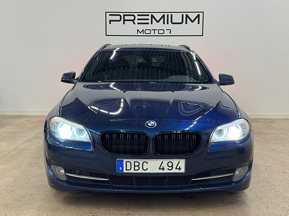 BMW 520d 3 of 5