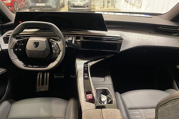 Peugeot 5008 5 of 5