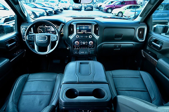 GMC Sierra 15 of 27