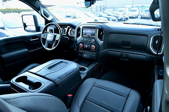 GMC Sierra 13 of 27
