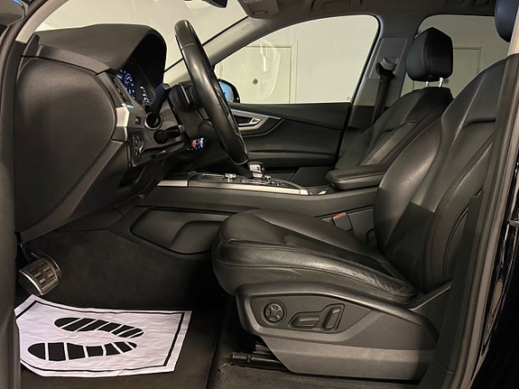 Audi Q7 16 of 30