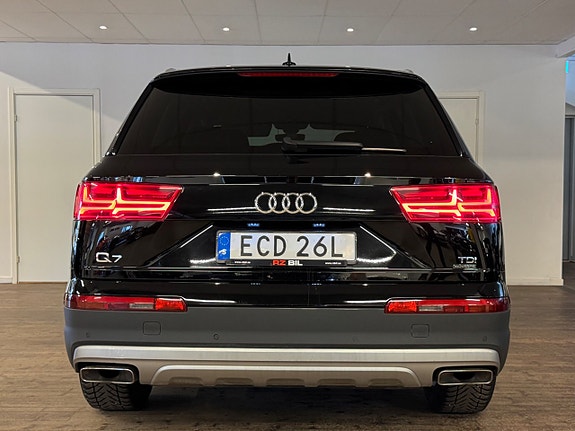Audi Q7 11 of 30